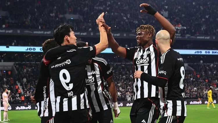 Beşiktaş 4 -0  Göztepe Maç Özeti (Goller)