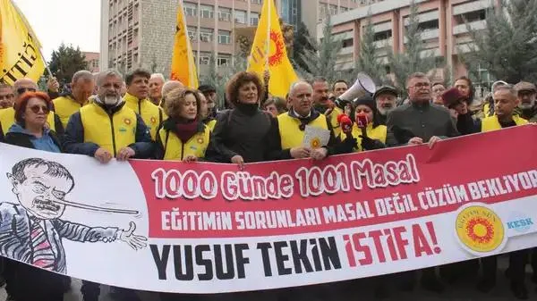 Eğitim-Sen’den Tekin’in 1000 günü için sert bilanço, eğitimde rota değişti