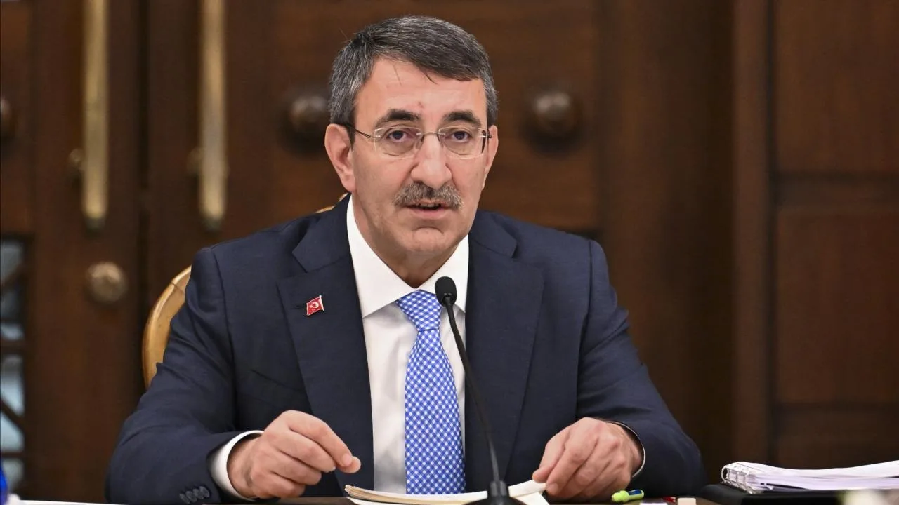 İşsizlik oranında tek haneli seyir istihdamda istikrar sinyali verdi