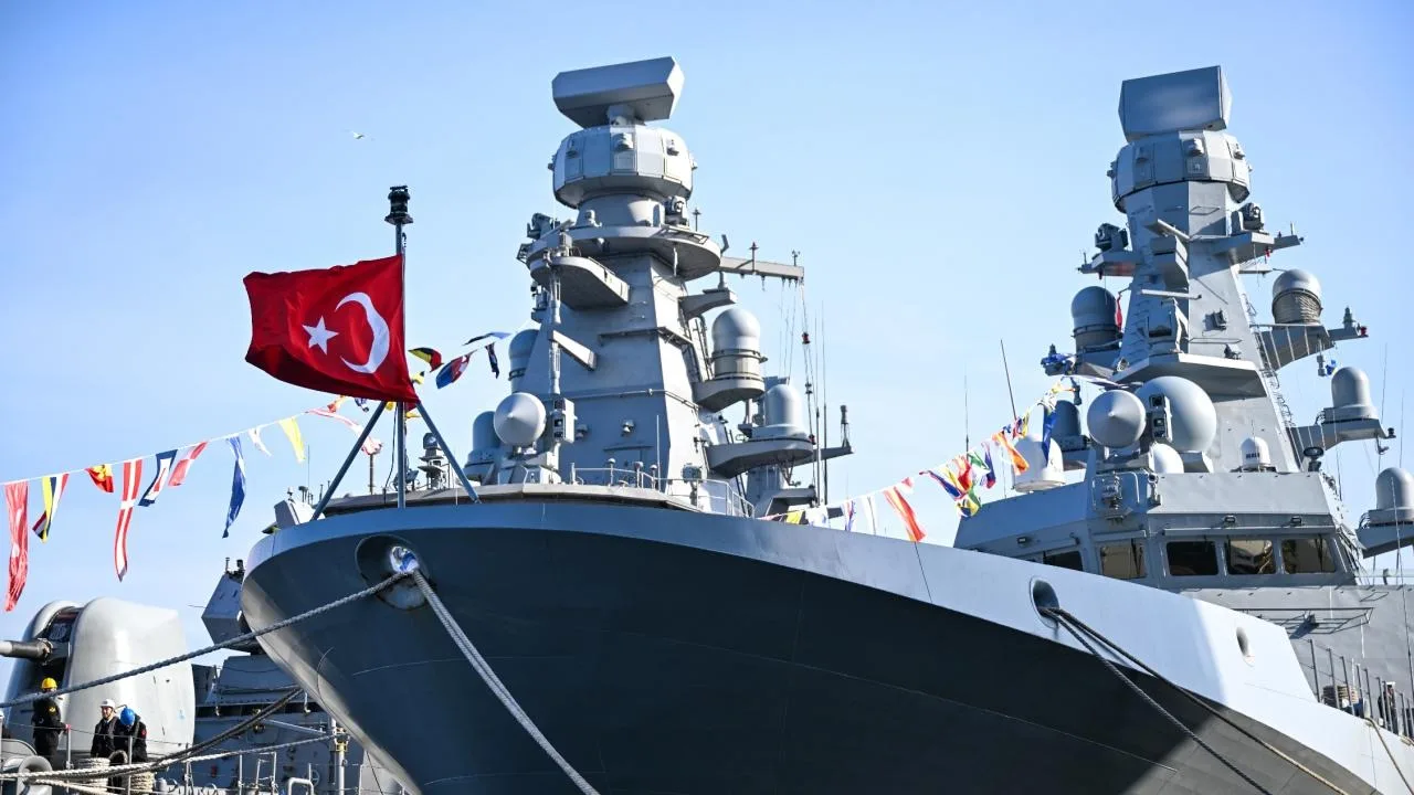 Rotterdam’da Türk donanmasıyla gündem değişti