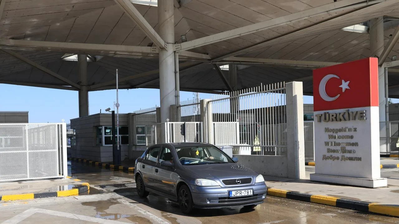 Edirne sınır kapılarında yolcu trafiği 2025'te artış gösterdi