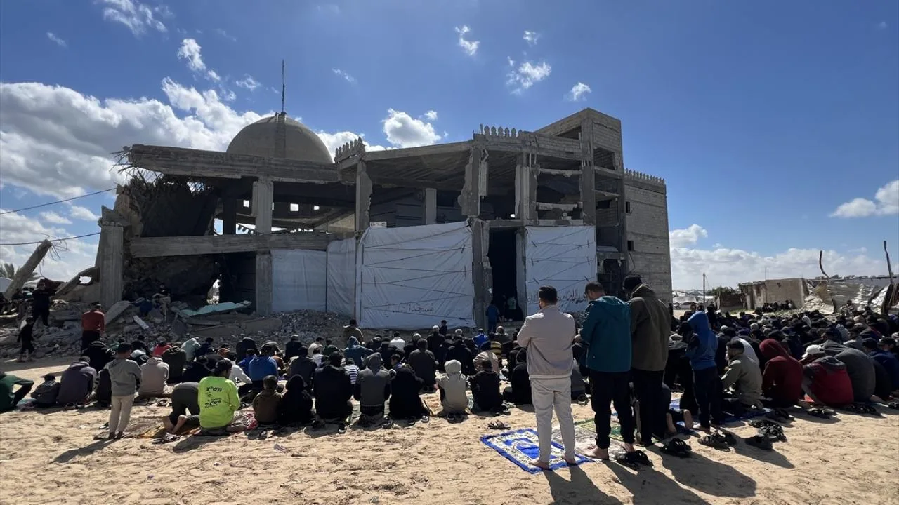 Gazze'de can kaybı 72 bin 120'ye ulaştı