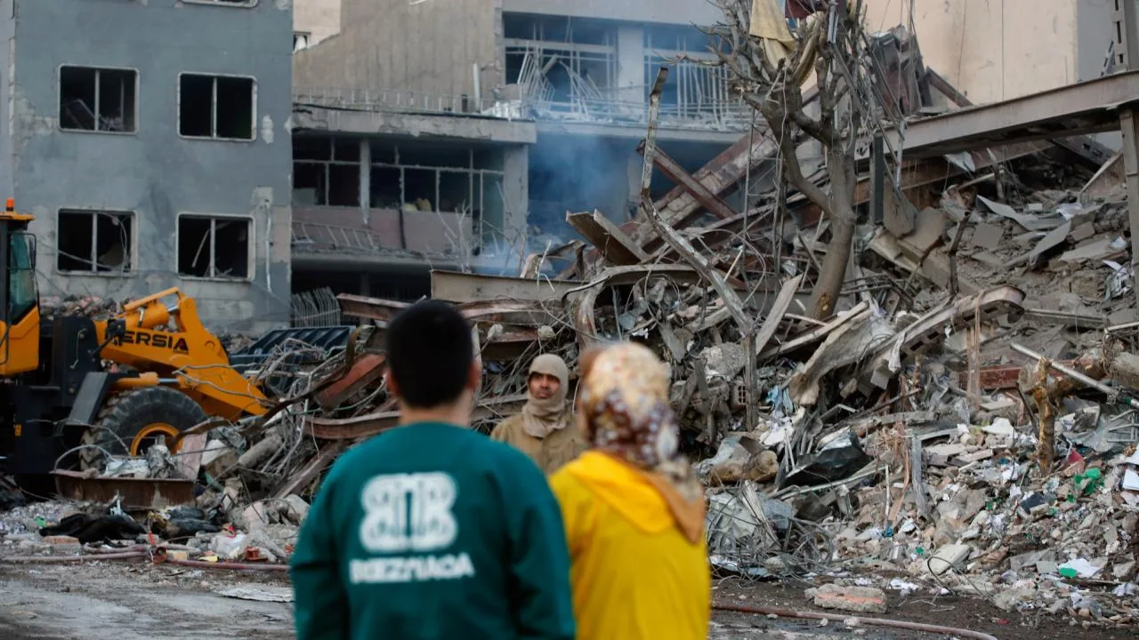 İran'da ABD-İsrail saldırılarında can kaybı 867'ye çıktı