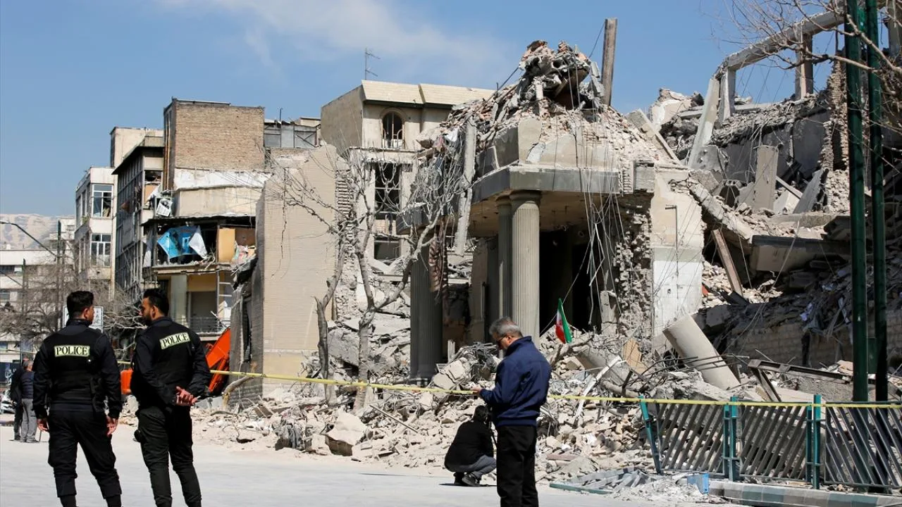 İran'da ABD-İsrail saldırılarında can kaybı 926'ya çıktı