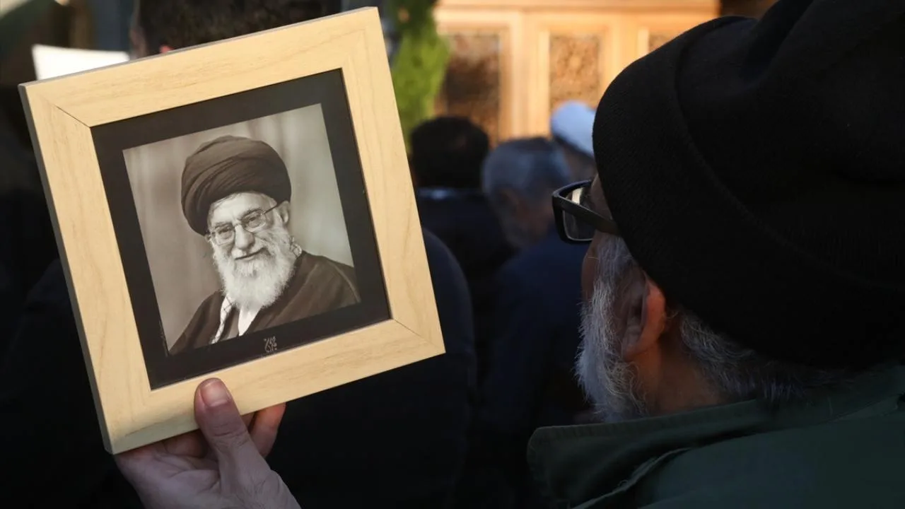 İran Uzmanlar Meclisi yeni lider seçimini hızla tamamlayacak