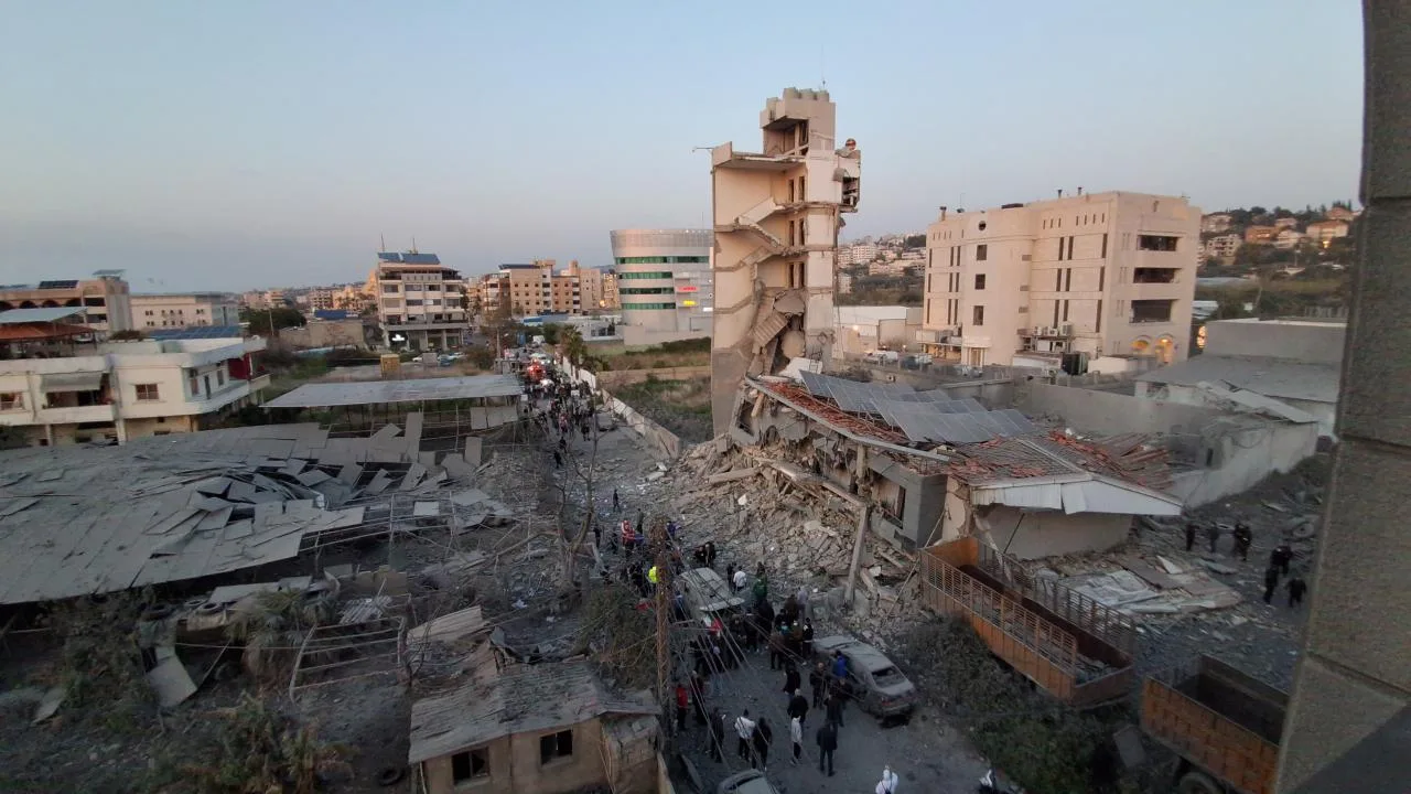 İsrail Lübnan'da Cemaat-i İslami merkezini vurdu
