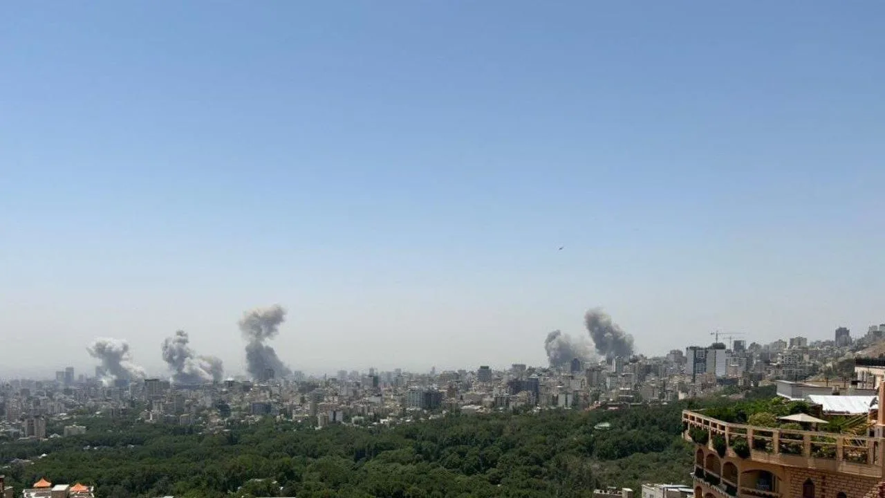 İsrail, Tahran'da iki stratejik bölgeyi hedef aldı