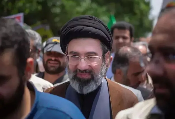 Mücteba Hamaney kimdir ve yeni İran dini lideri oldu mu?