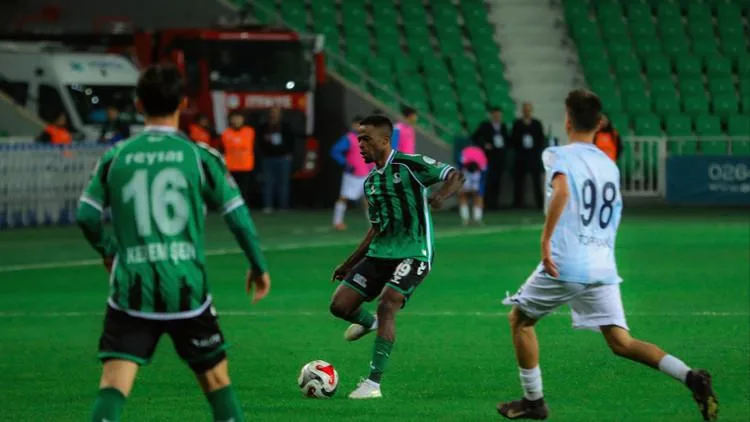 Sakaryaspor 4 golle şov yaptı!