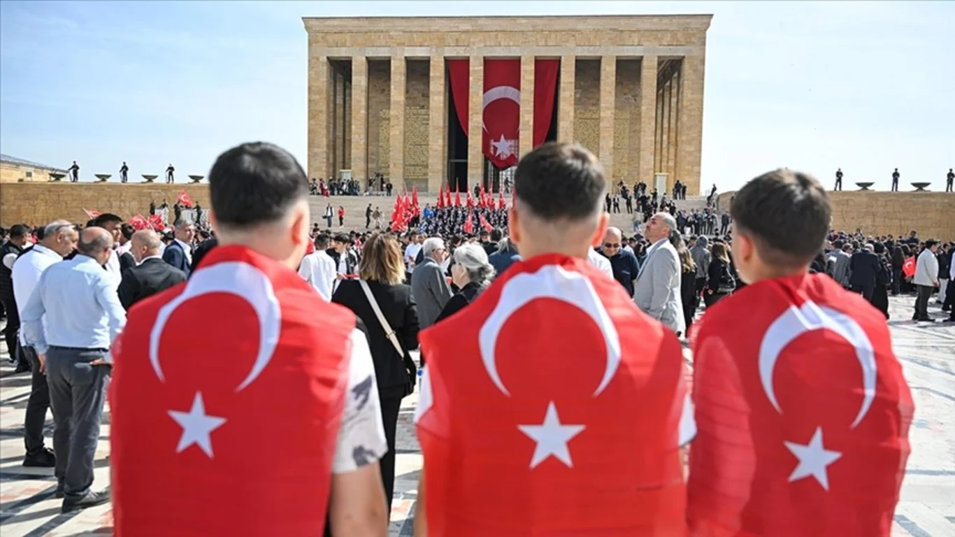 19 Mayıs hangi güne denk geliyor?