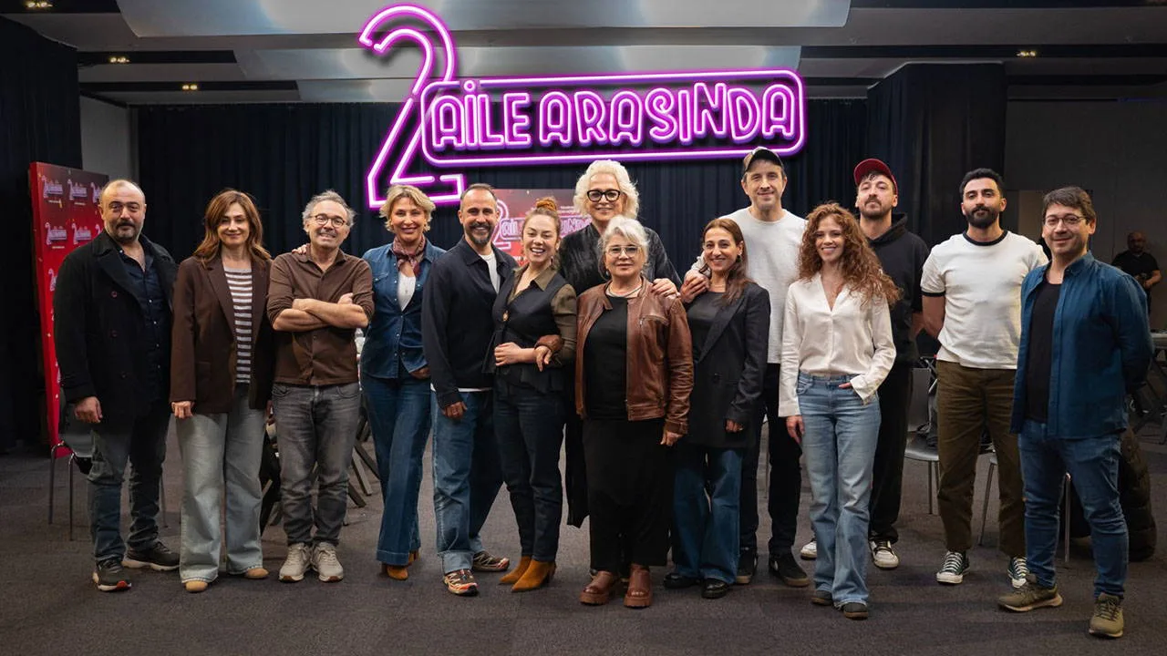 '2 Aile Arasında' için geri sayım başladı: Dev kadro okuma provasında buluştu