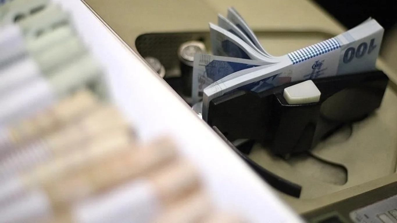 23 Nisan'da bankalar açık mı?