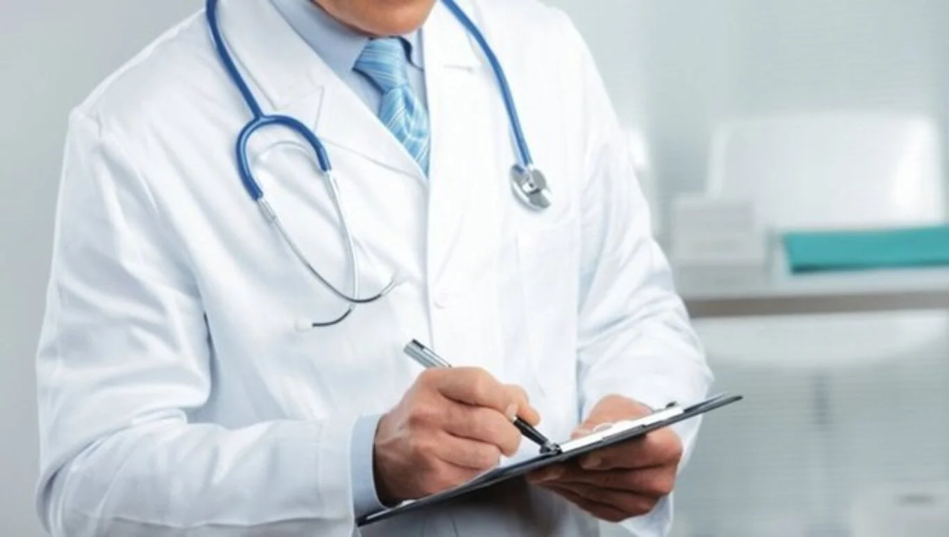 23 Nisan hastaneler a\u00e7\u0131k m\u0131?