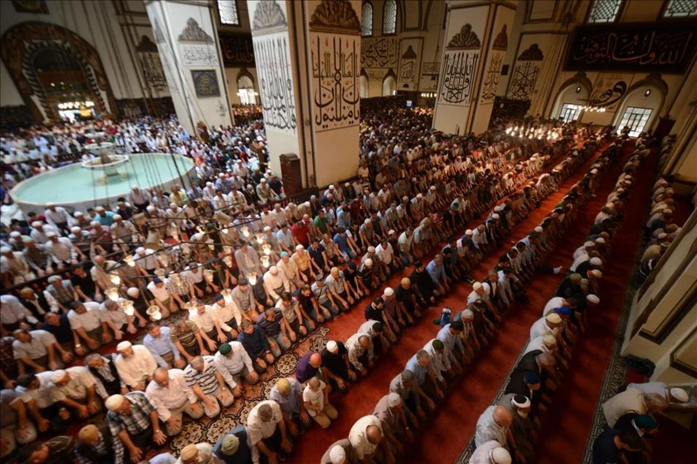 Cuma namazı saat kaçta?