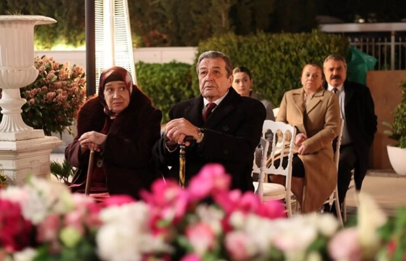 A.B.İ bu akşam var mı?