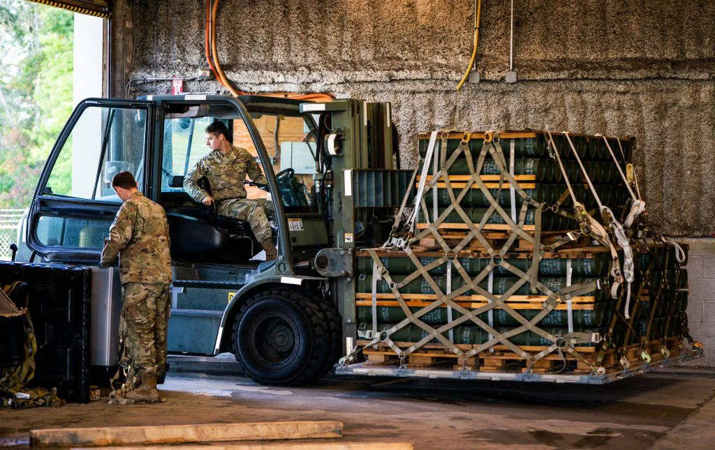 İran savaşı ABD stoklarını vurdu: Avrupa’ya silah sevkıyatı gecikmede