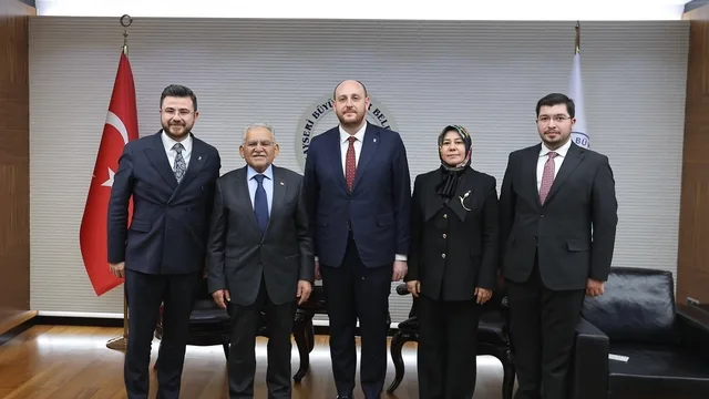 AK Partili Büyükgümüş Kayseri'de Başkan Büyükkılıç ile Görüştü