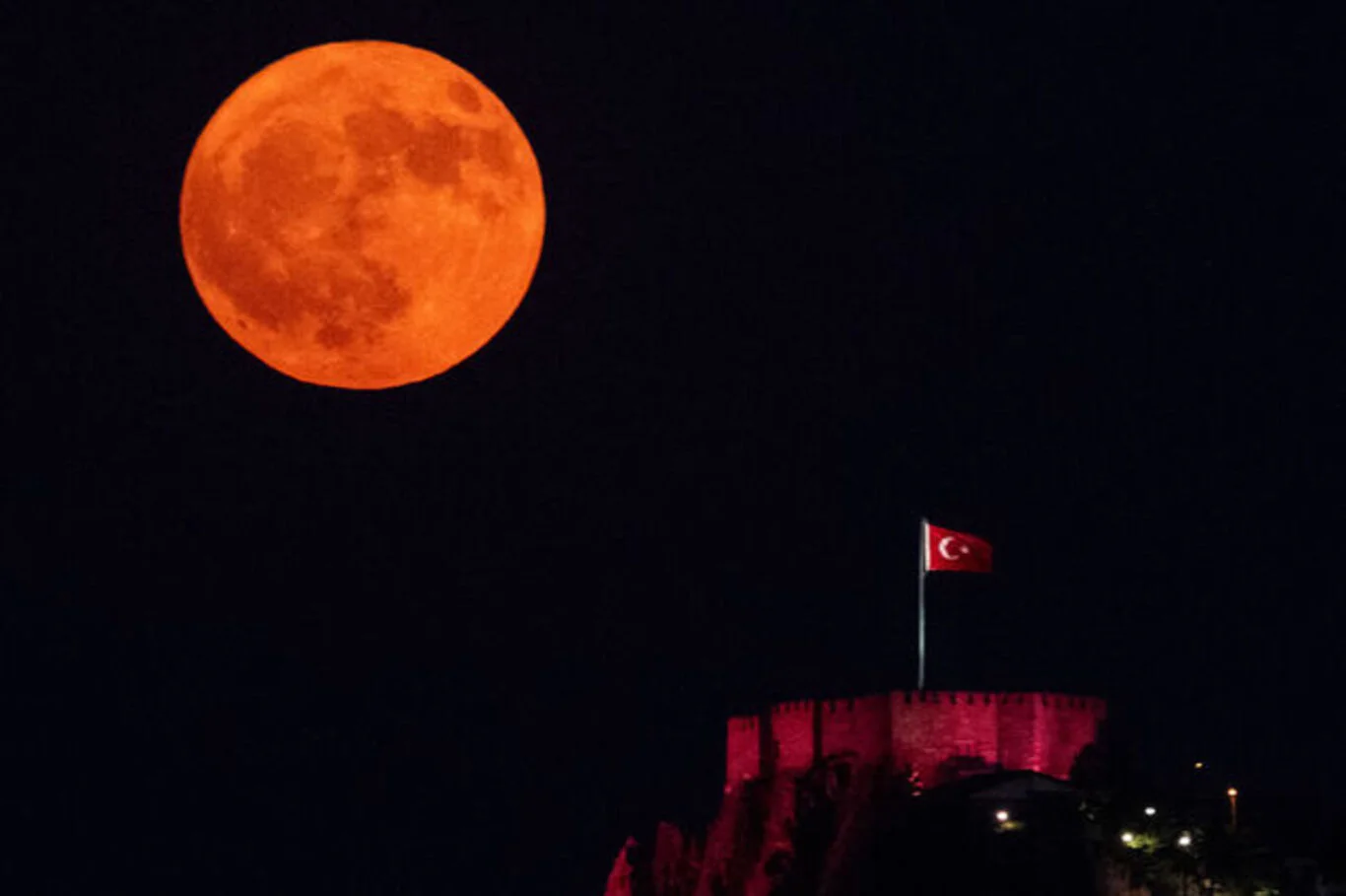 Mayıs dolunayının burçlara etkisi