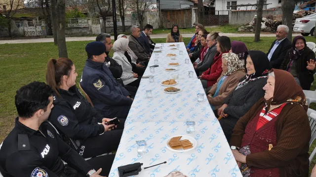 Amasya Gümüşhacıköy Kaymakamı Artıkabat'ta Halkla Buluştu