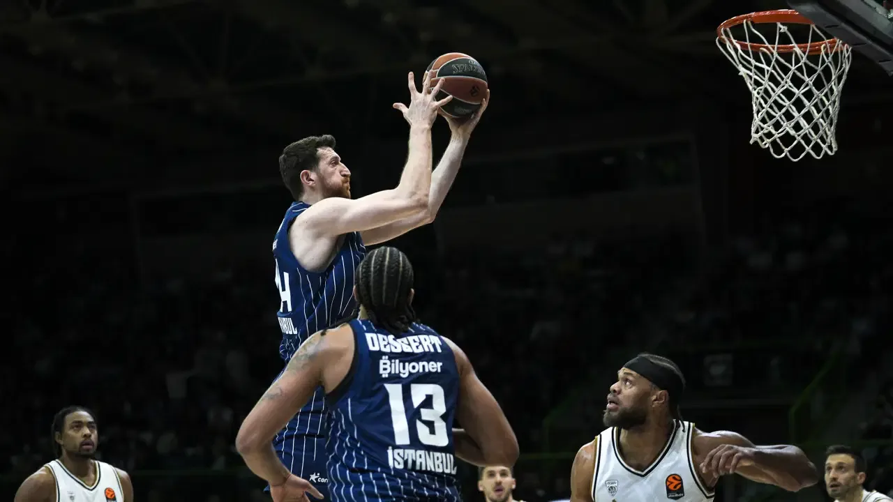 EuroLeague'den Anadolu Efes'e ceza!