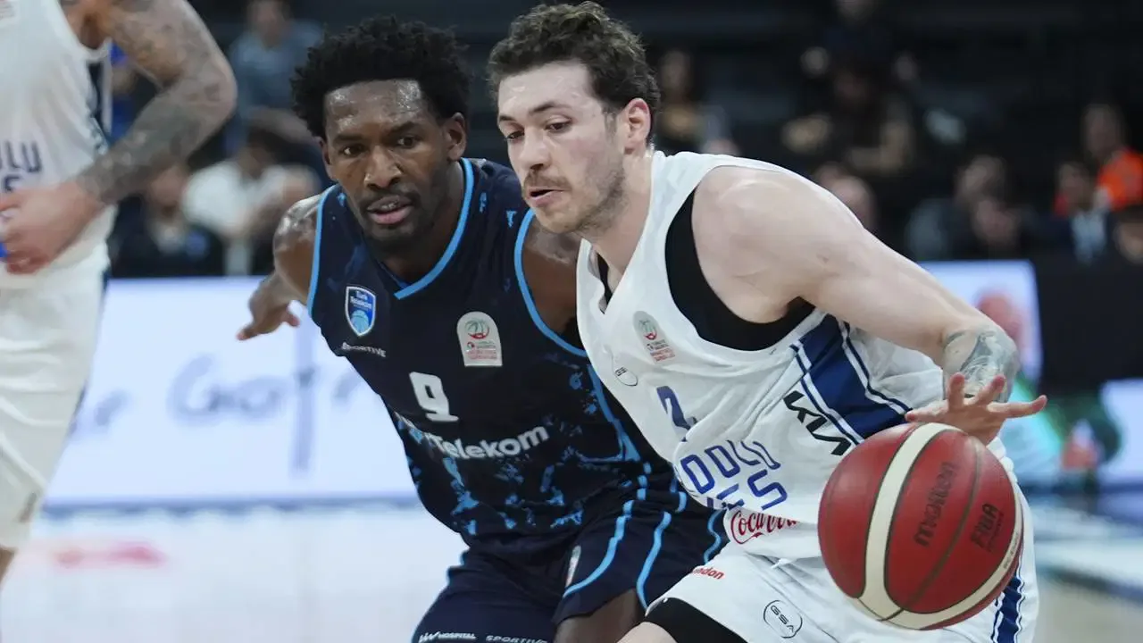Anadolu Efes, evinde hata yapmadı
