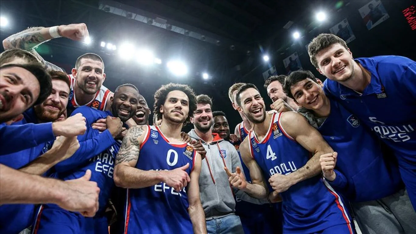 Anadolu Efes - Fenerbahçe Beko maçı bugün mü?