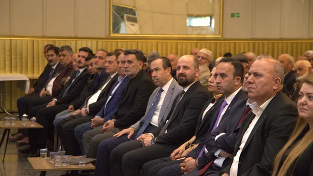 Ankara'da AK Parti Gölbaşı teşkilatından belediyeye sert eleştiri