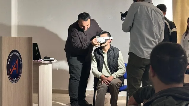 Antalya'da engelliler VR ile Aspendos'u gezdi, unutulmaz anlar yaşadı