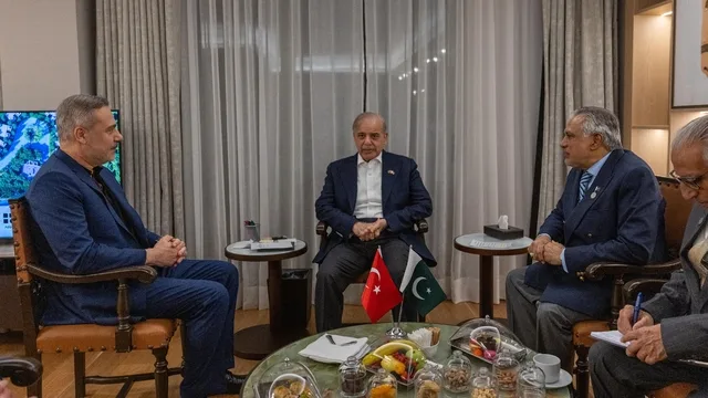 Antalya'da Fidan ve Pakistan Başbakanı Şerif buluştu