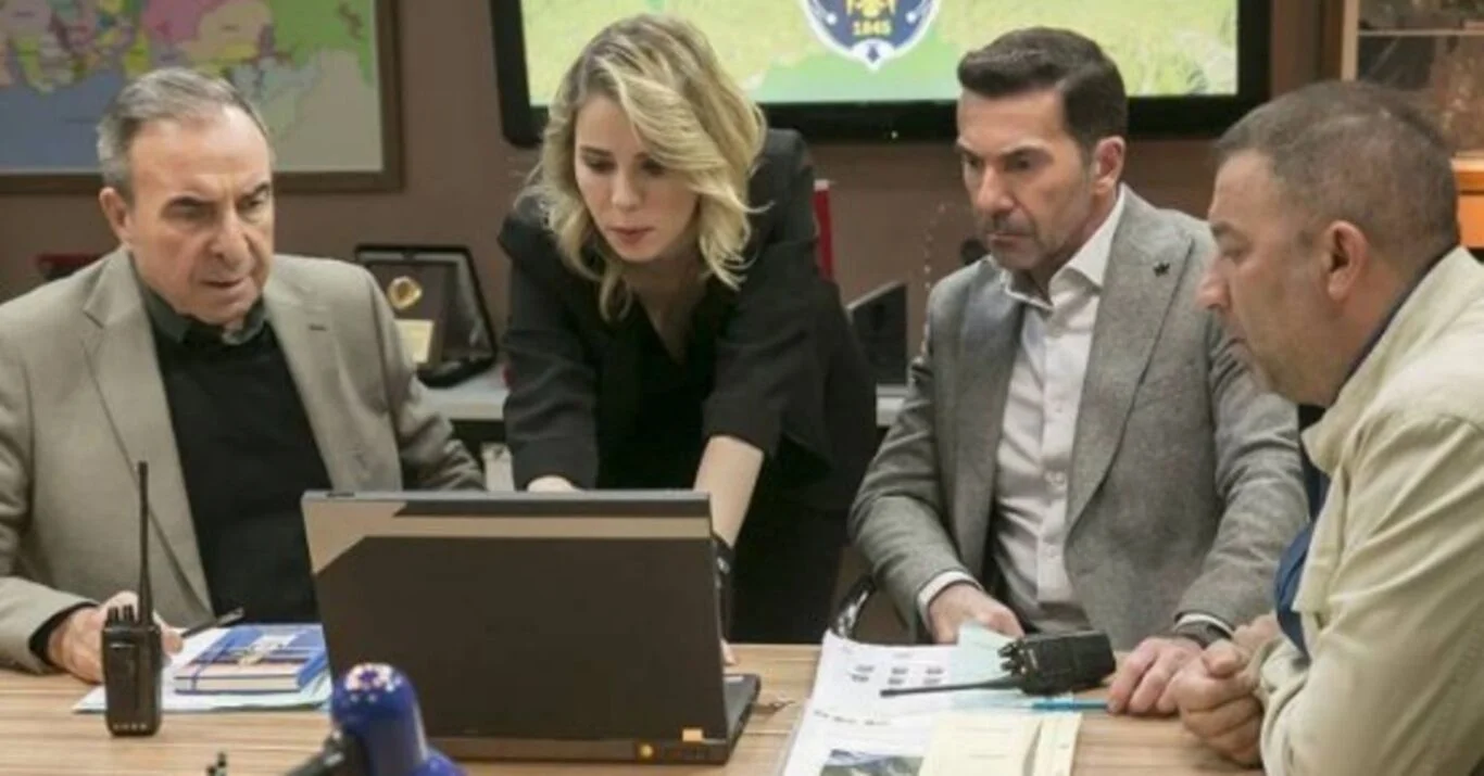 Arka Sokaklar bu akşam yok mu?