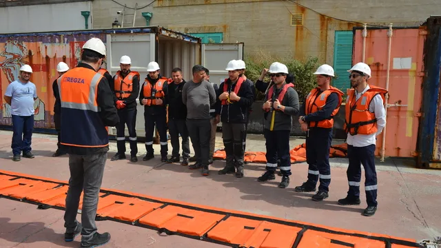 Aydın'da Kuşadası Limanı'nda kimyasal sızıntı tatbikatı yapıldı