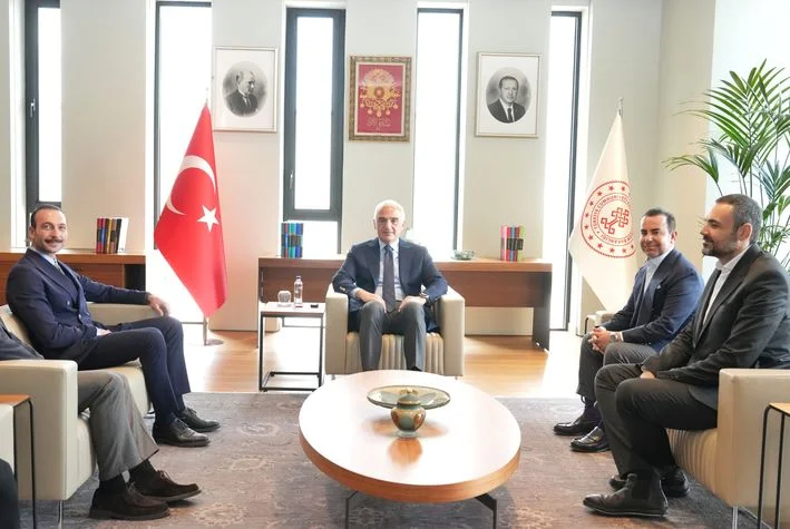 Bakan Ersoy'dan, Sevindik'e destek