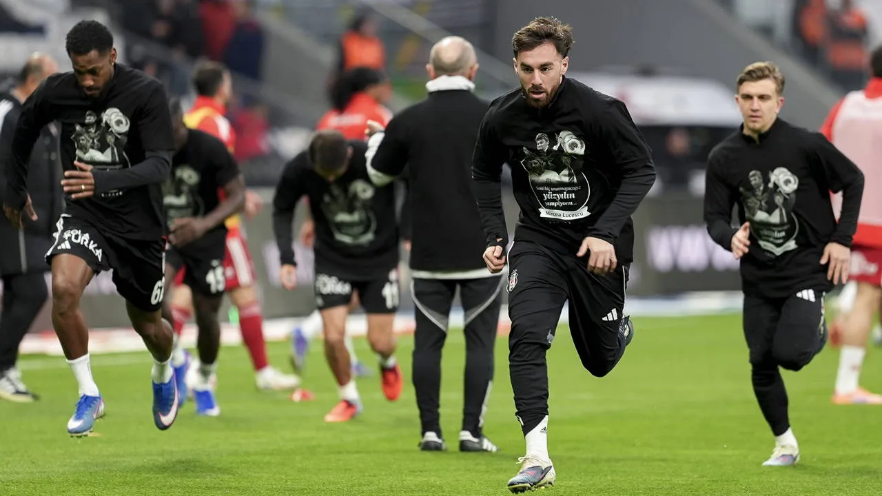 Beşiktaş, Mircea Lucescu'yu unutmadı!