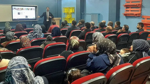 Bingöl'de Okul Aile İş Birliği İçin Önemli Eğitim Programı