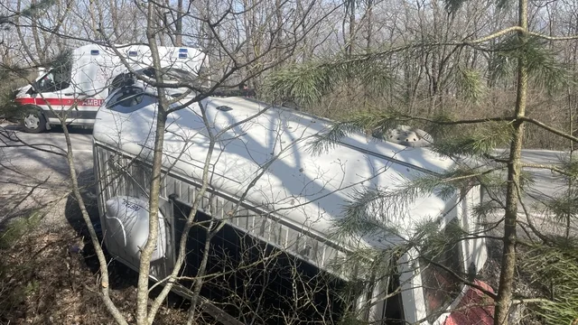 Bolu'da minibüs devrildi: Sürücü hafif yaralandı