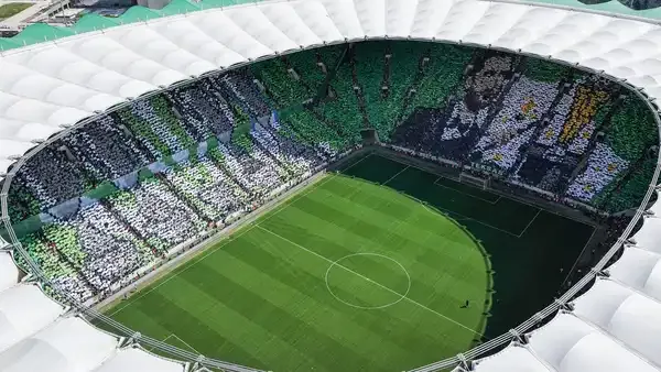 Bursasporlu taraftarlardan şampiyonluk maçında nefes kesen koreografi