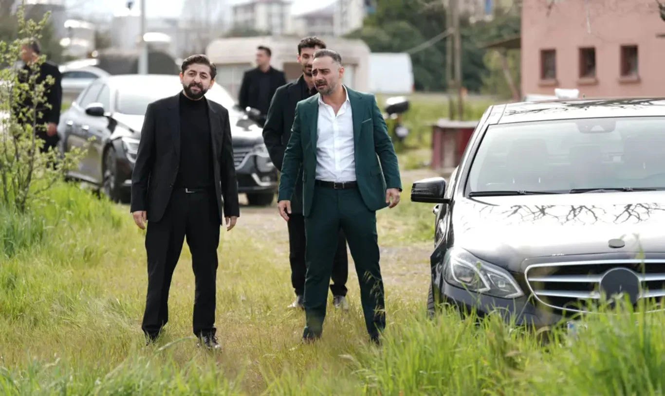 Çirkin bu akşam var mı?