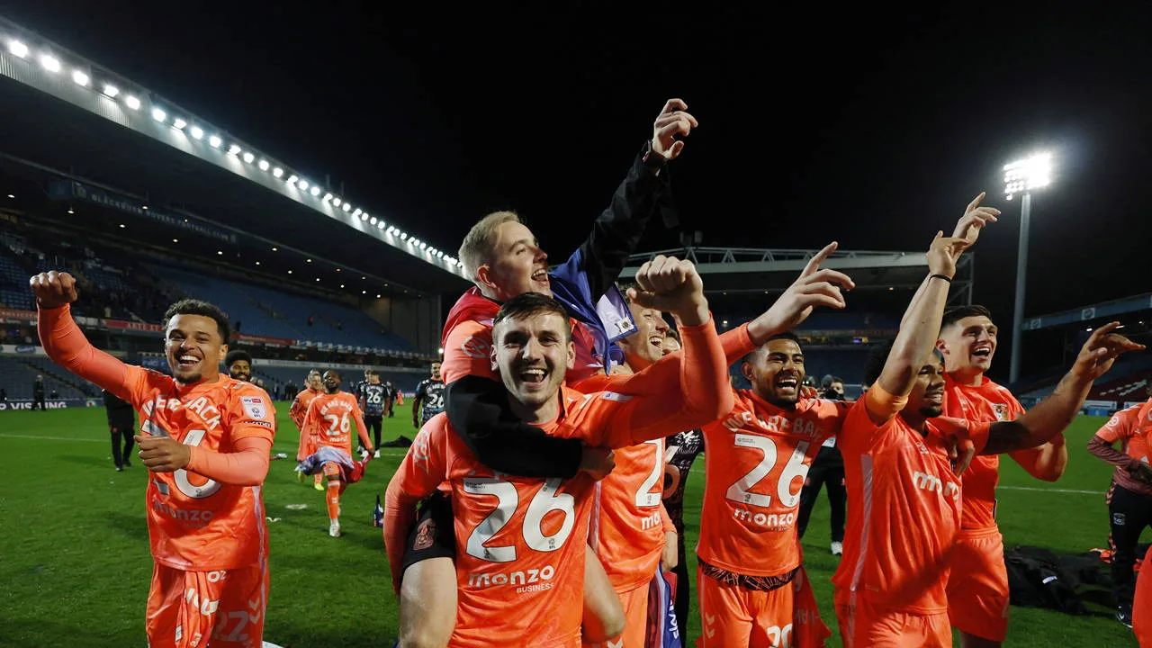 Coventry City, 25 yıl sonra Premier Lig'e döndü