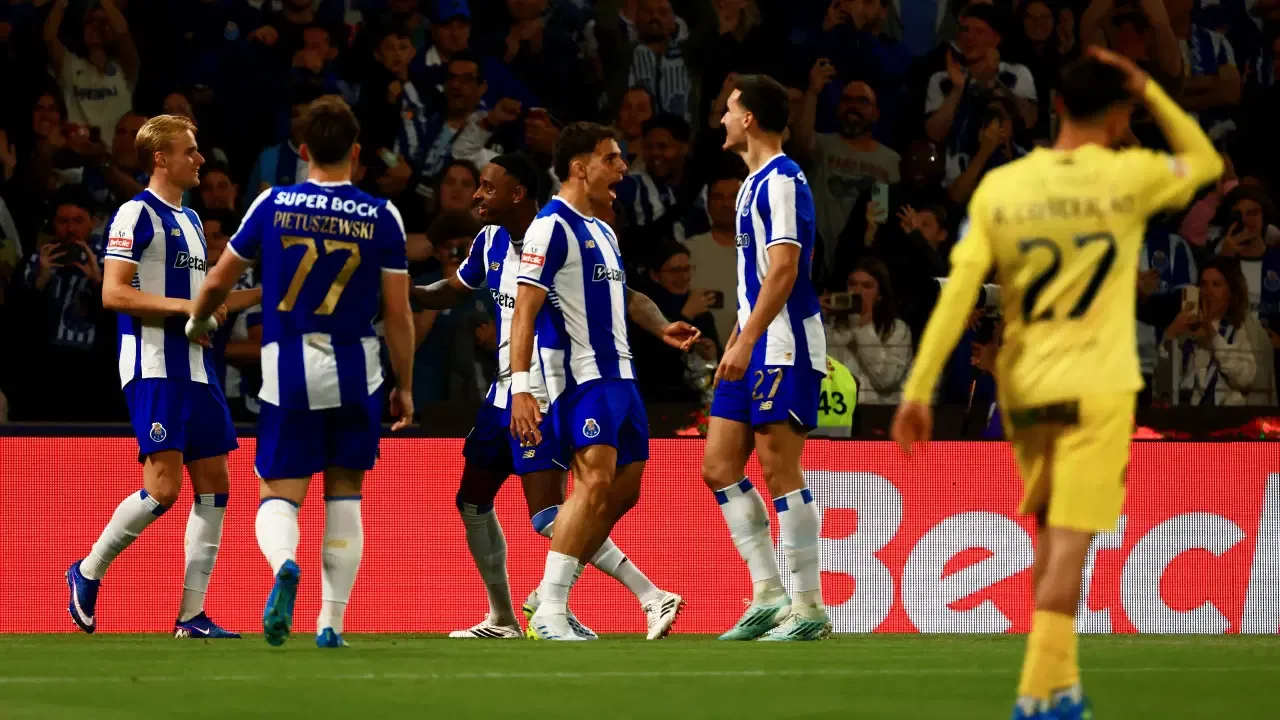 Deniz Gül asist yaptı: Porto kendi evinde kazandı!