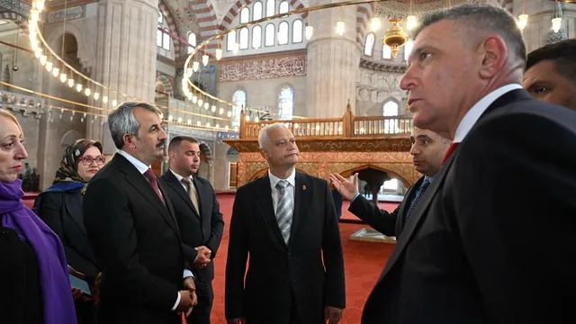 Edirne'de Bulgaristan İçişleri Bakanı Selimiye Camisi'ni ziyaret etti