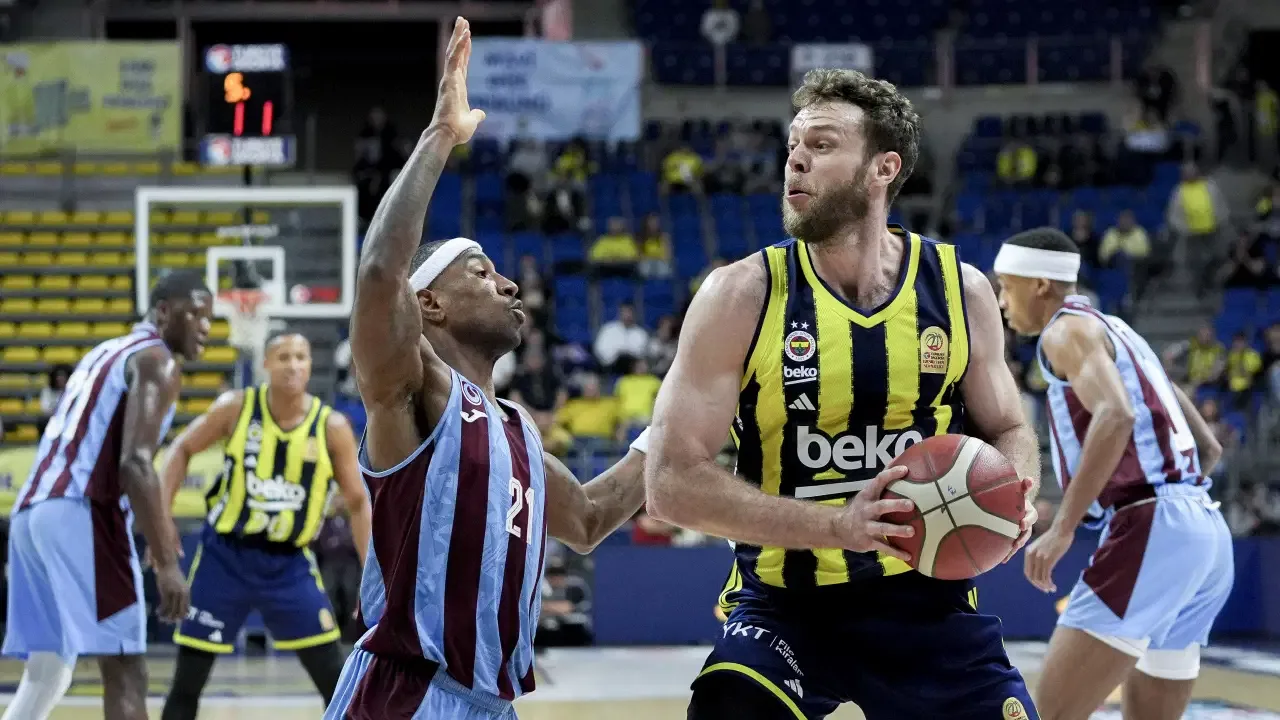 Fenerbahçe Beko, Trabzonspor'a geçit vermedi!