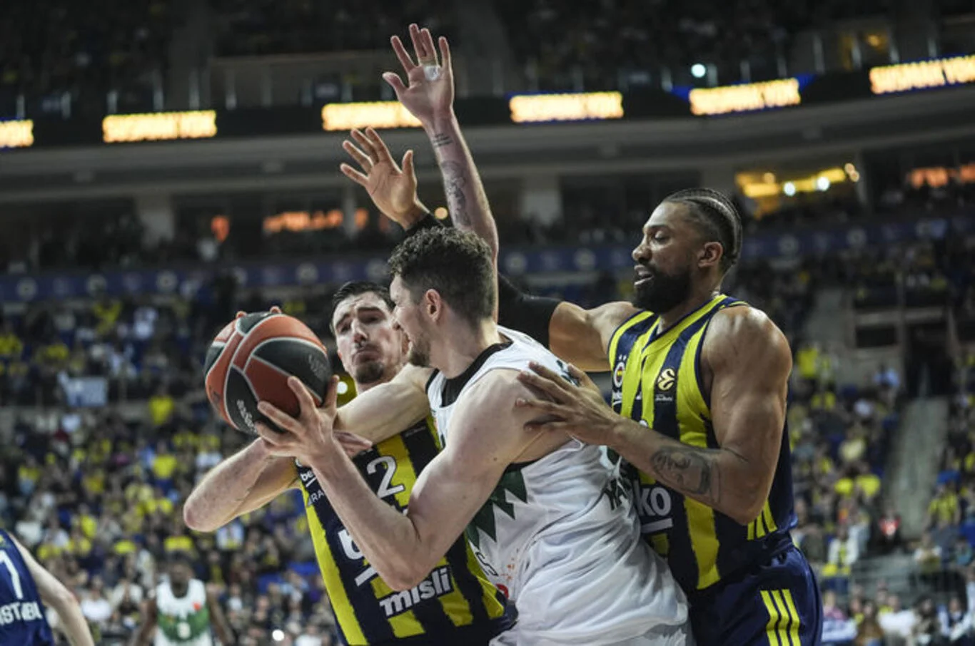 Fenerbahçe Beko, Zalgiris