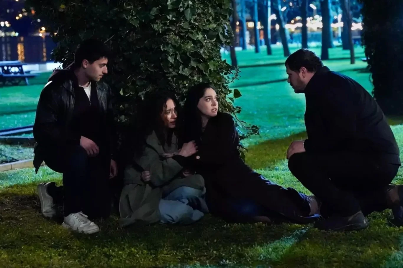 Güller ve Günahlar bu akşam var mı?