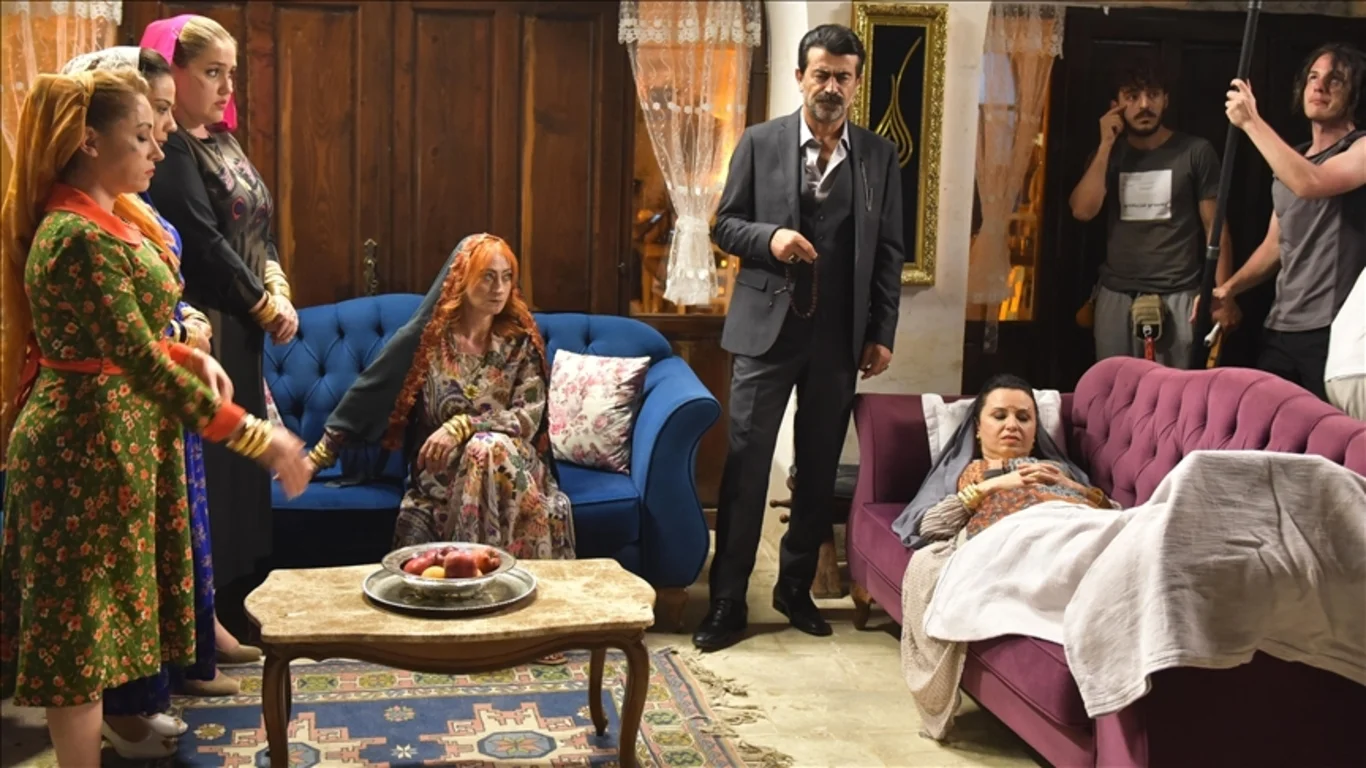 Hükümet Bey filmi konusu ve oyuncuları