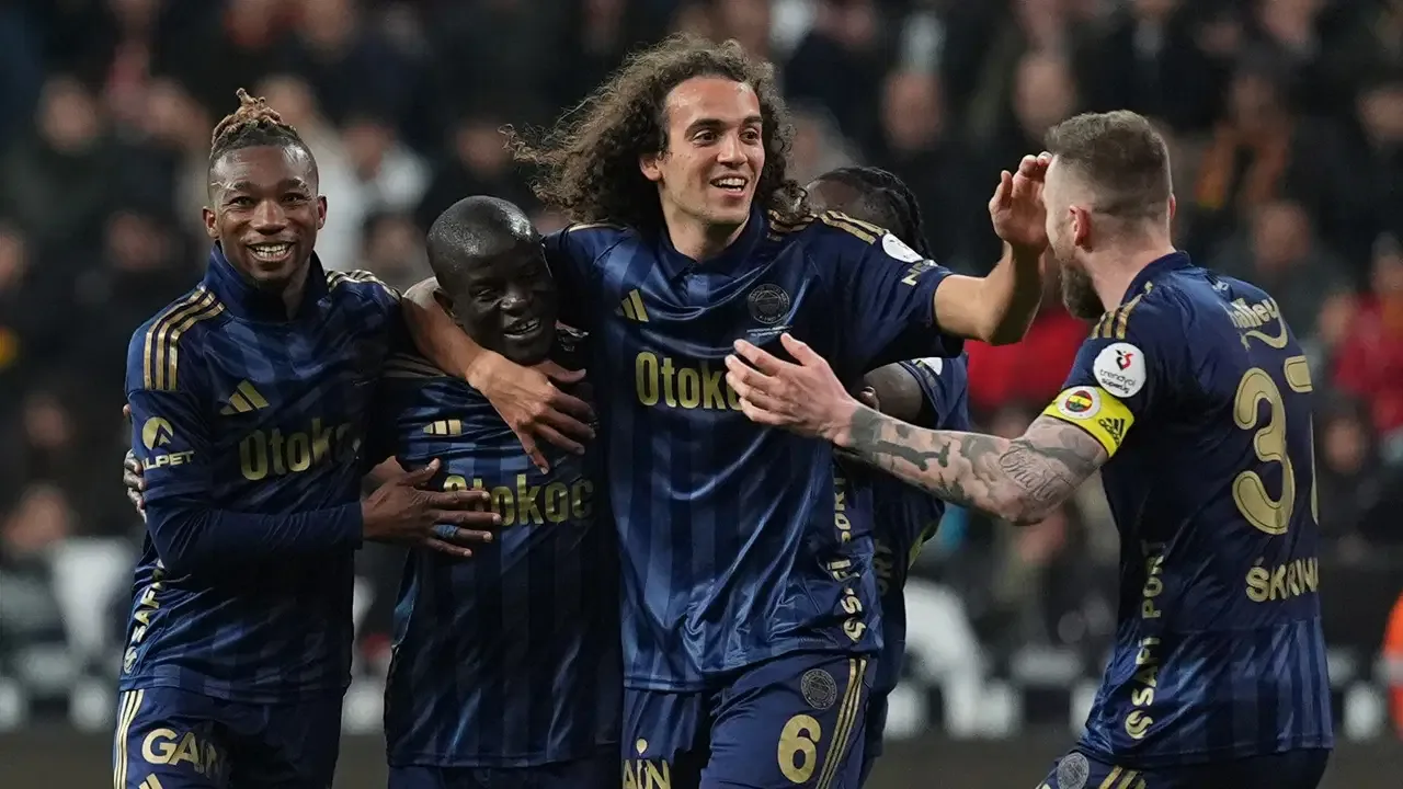 Spor yazarları Kayserispor - Fenerbahçe maçını değerlendirdi: 'Dünya’nın dörtte üçünü sular kaplıyor, dörtte birini de Kante!'