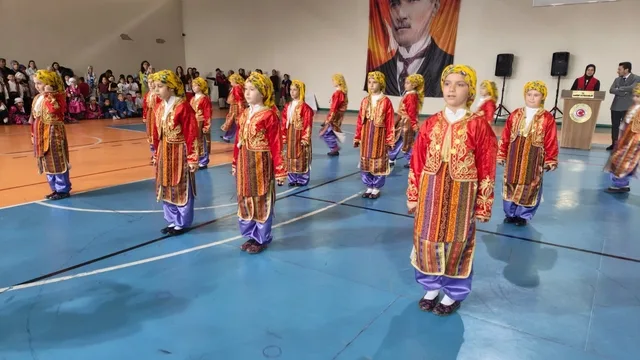 Kastamonu'da 23 Nisan coşkusu: İlçelerde bayram kutlamaları yapıldı