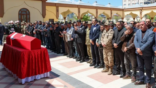 Kilis'te vefat eden Kıbrıs gazisi Hüseyin Kilimci son yolculuğuna uğurlandı