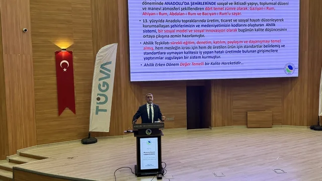 Kırşehir'de TÜGVA'dan 'İhtisas Akademi' açılışı: Şehir ve medeniyet konuşuldu