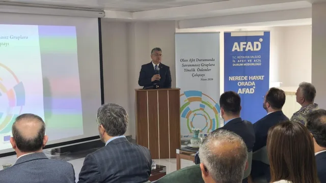 Kütahya'da afetlere karşı savunmasız gruplar için önlemler masaya yatırıldı