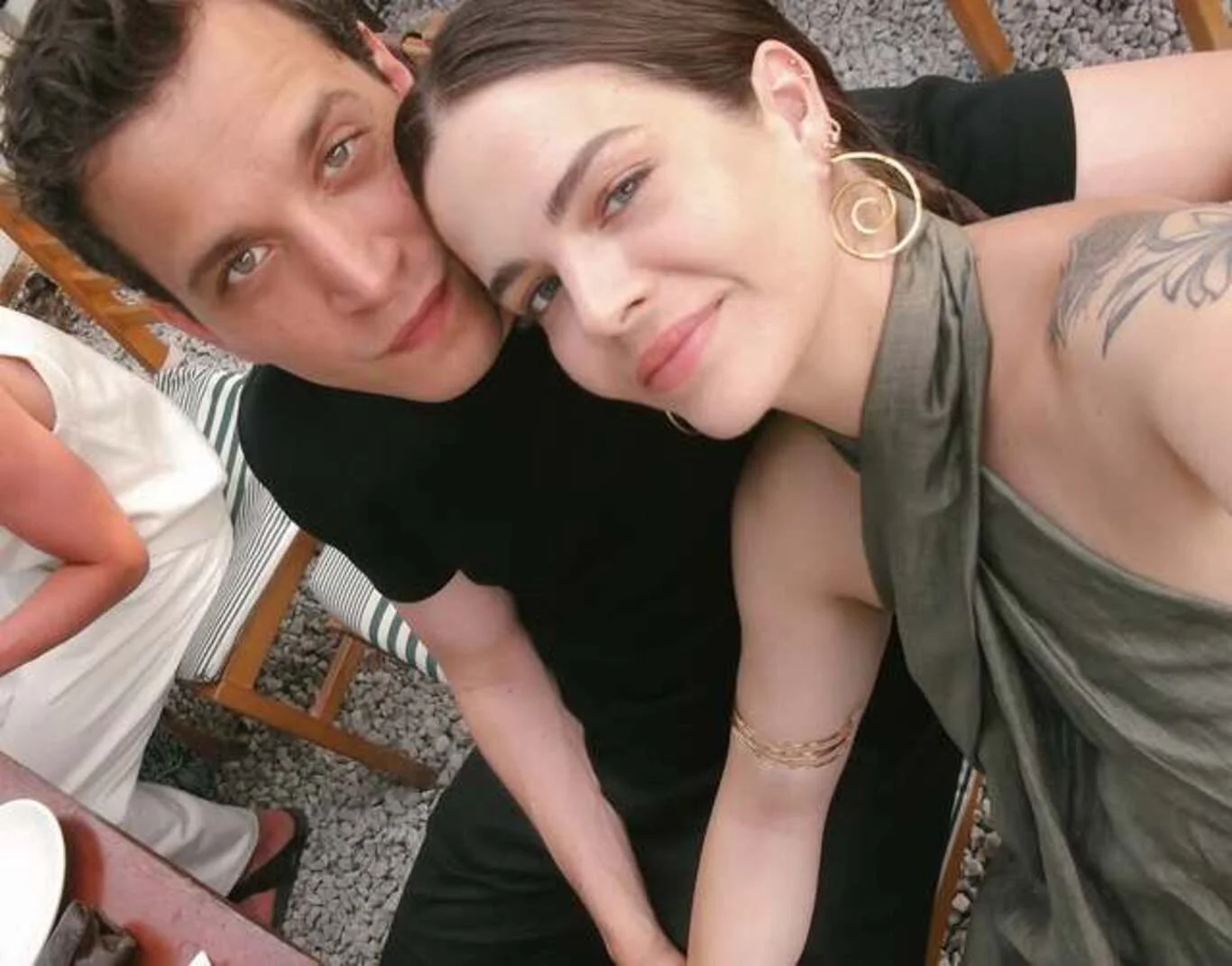 Lara Paşalı kimdir?